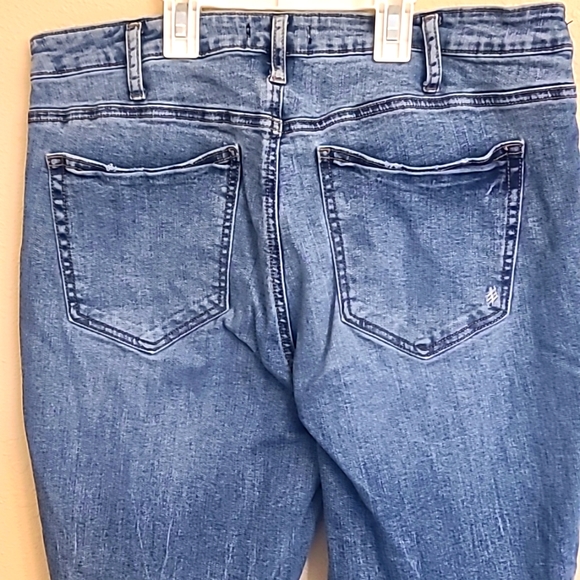 Silver Jeans Beau Boyfriend Curvy Mid Rise Ripped Jean sz 33 x 28 - Picture 7 of 15